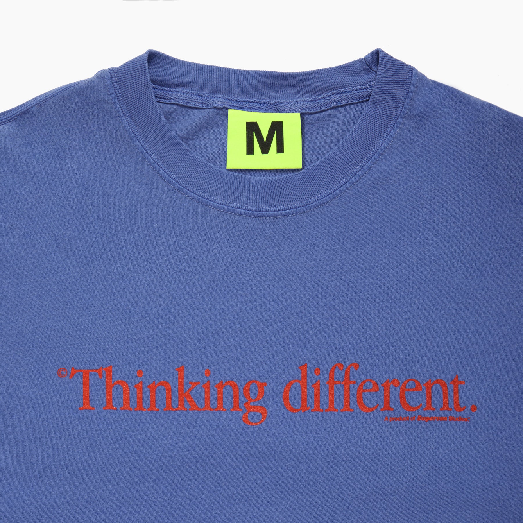 THINKING DIFFERENT TEE (BERRY) – Supervsn Studios