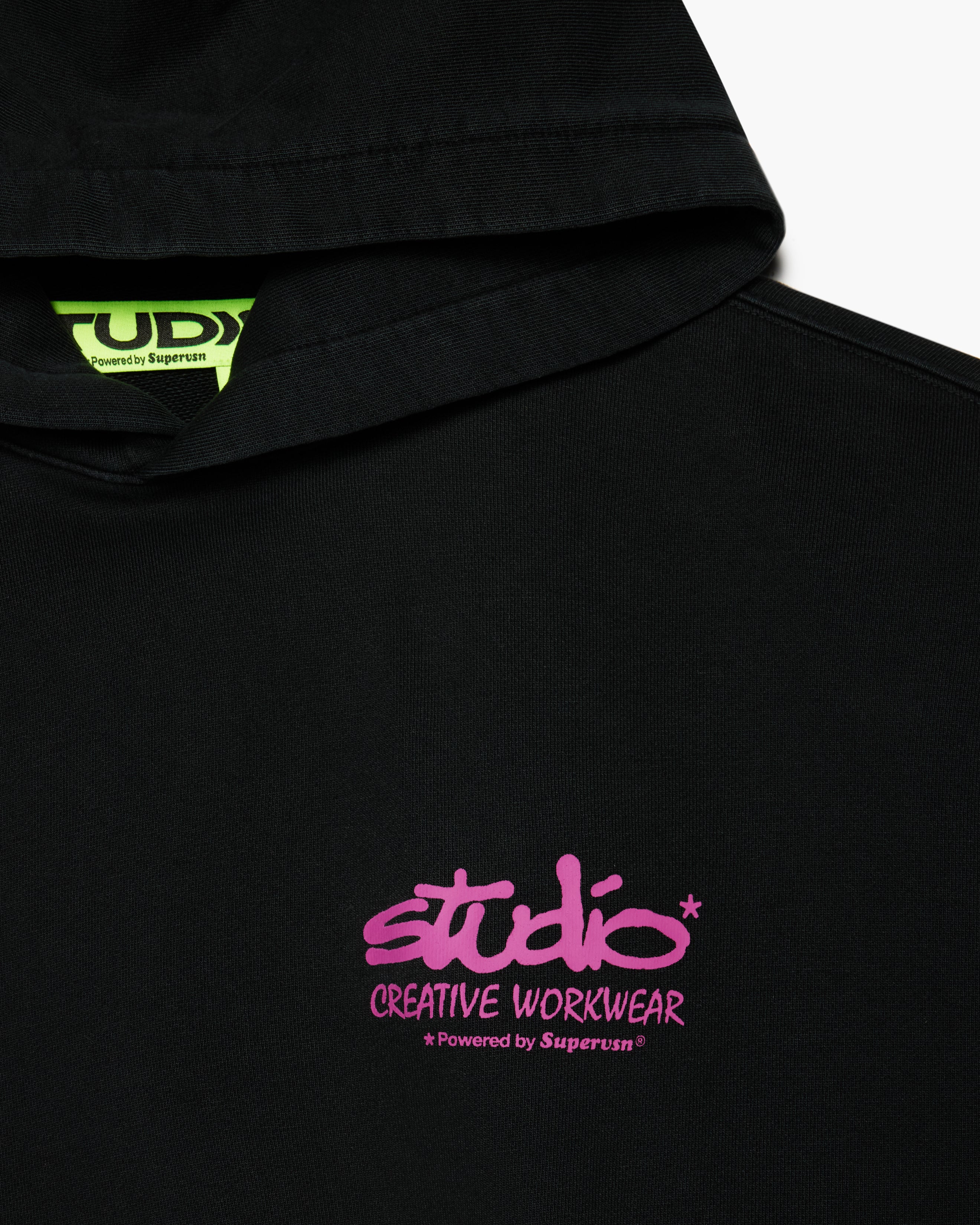 STUDIO LABEL LOGO HOODIE