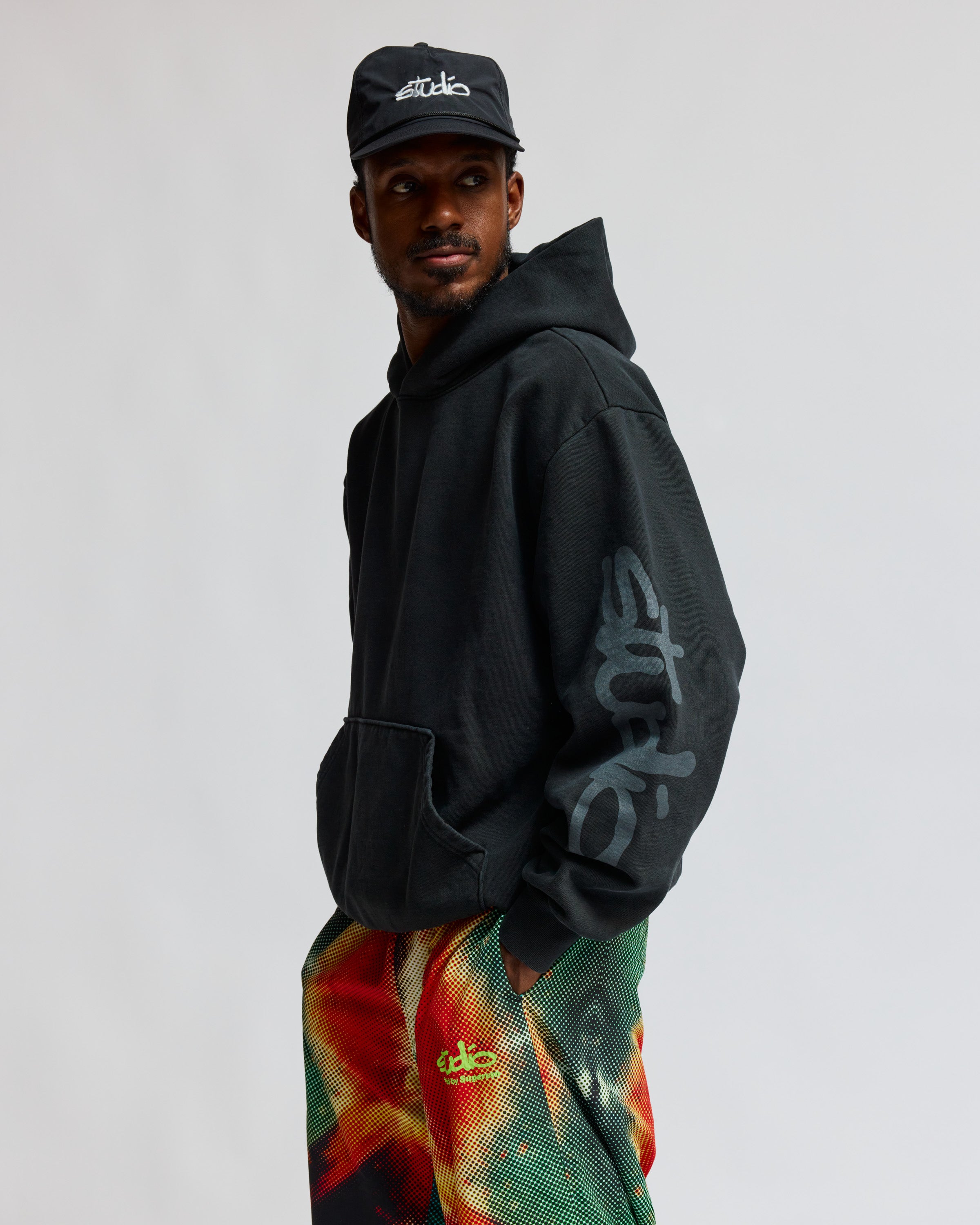 STUDIO STAR HOODIE