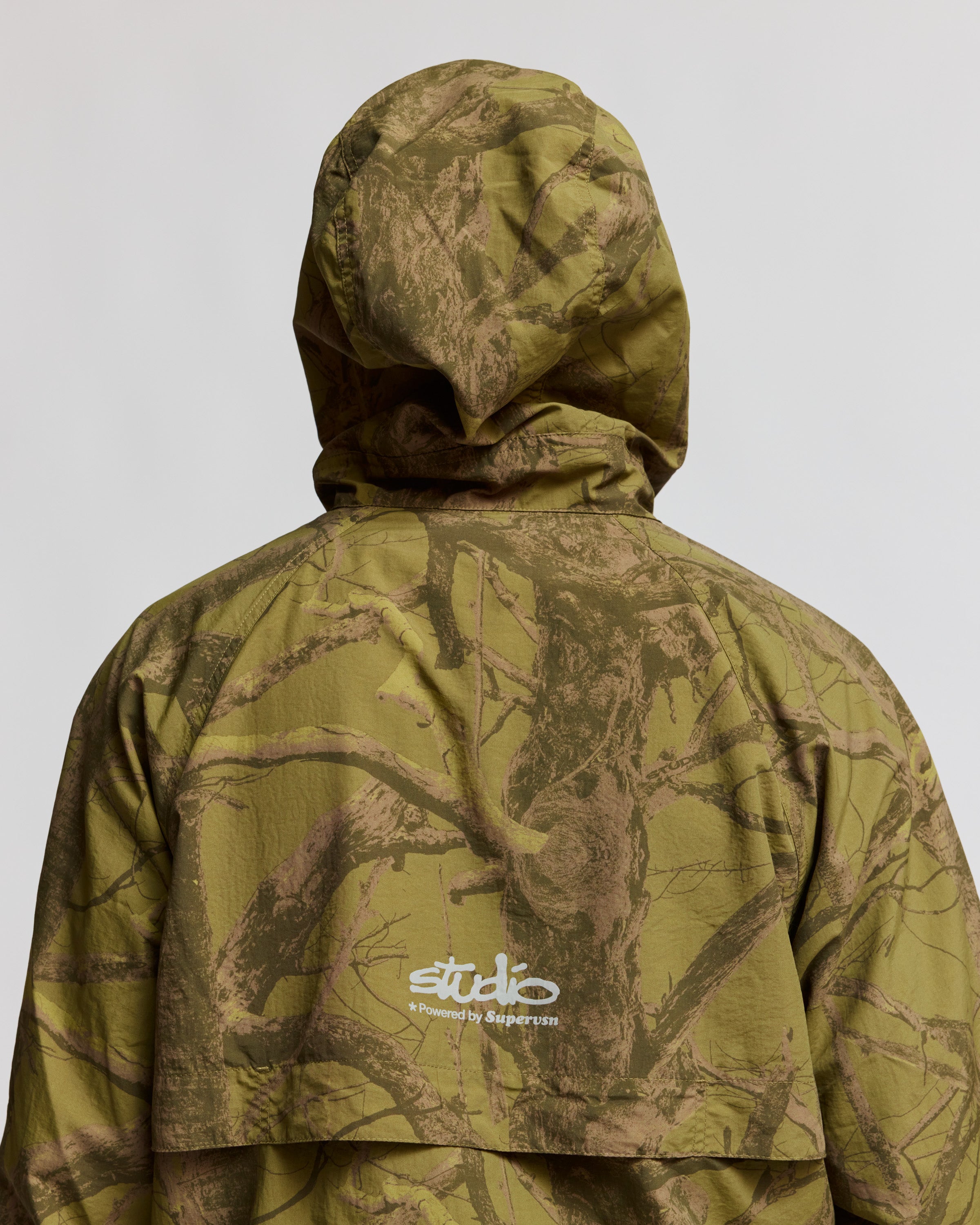 STUDIO CAMO WINDBREAKER