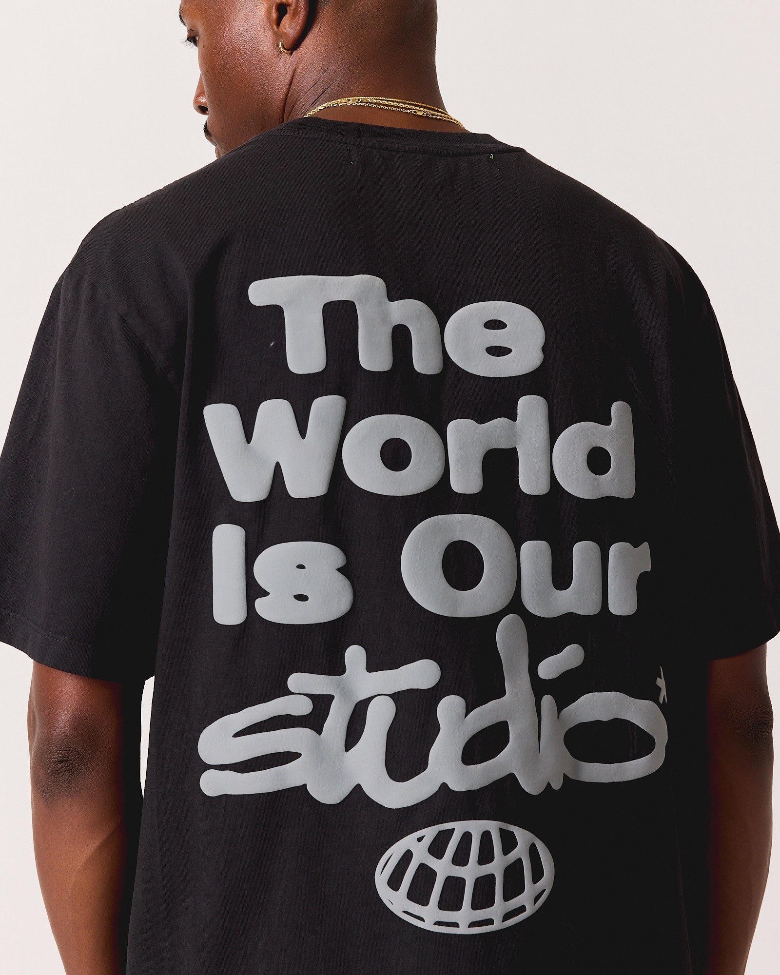 STUDIO WORLD TEE