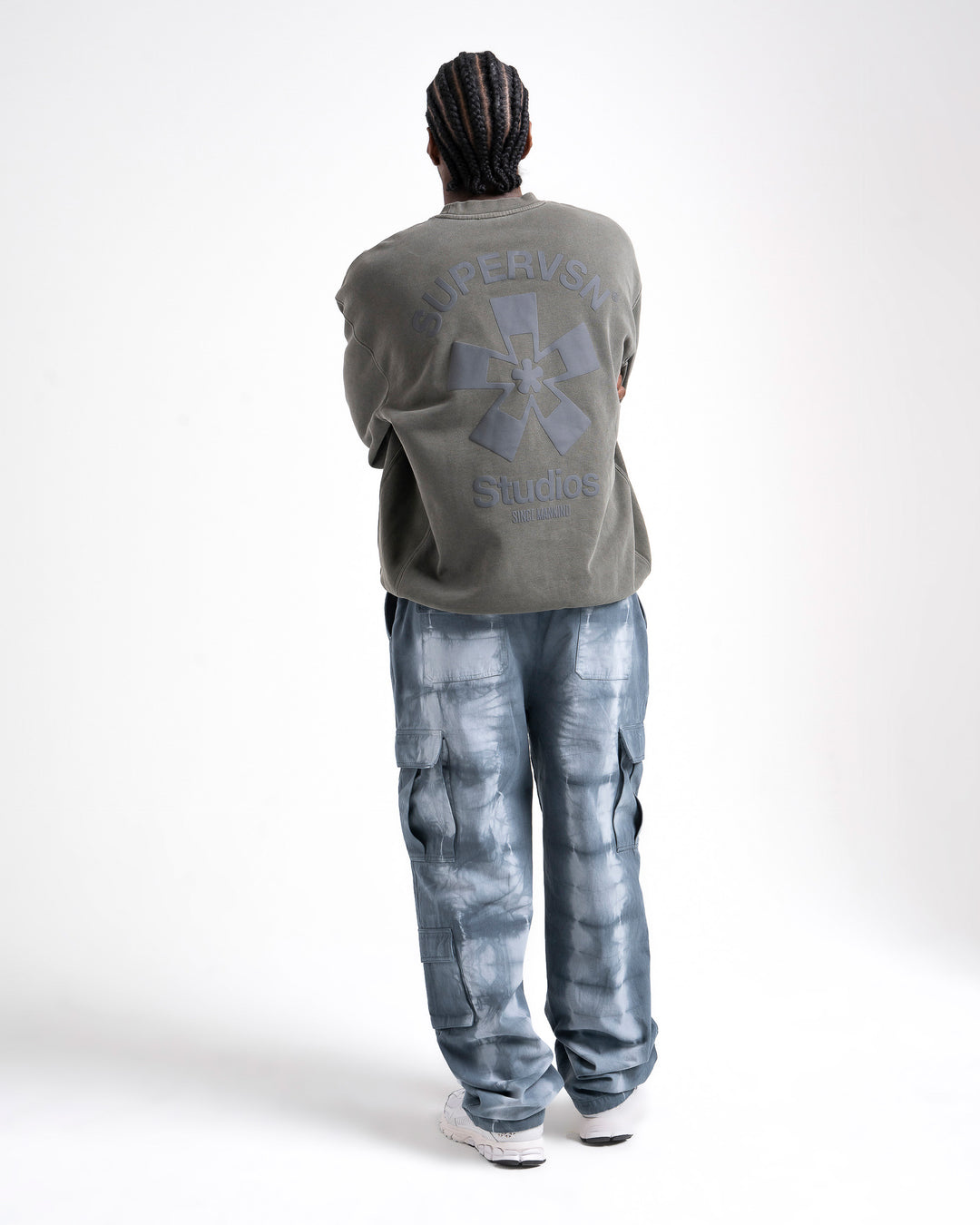 INDIGO DYED CARGO PANTS