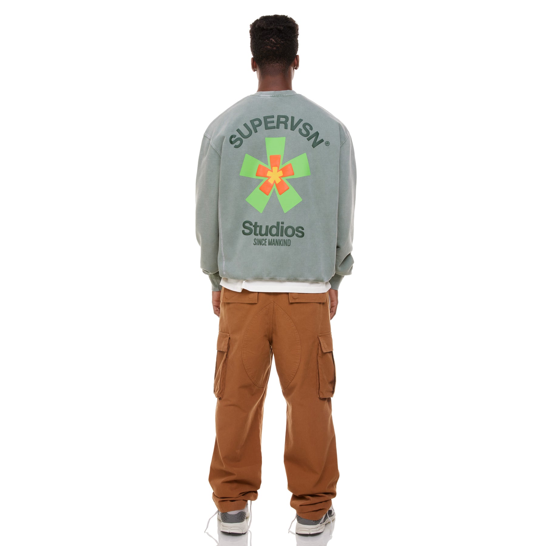 STARBURST CREWNECK – Supervsn Studios