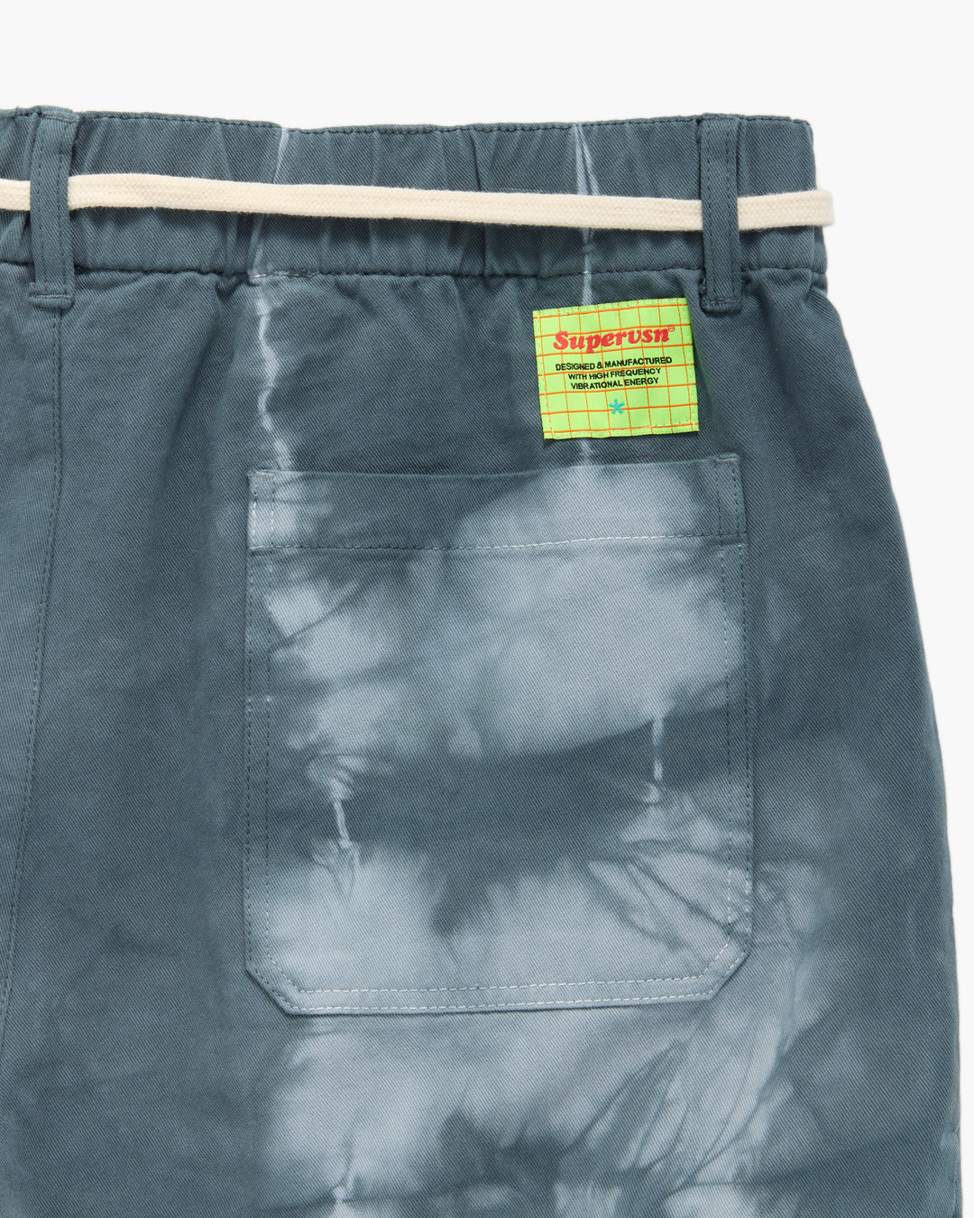 INDIGO DYED CARGO SHORTS